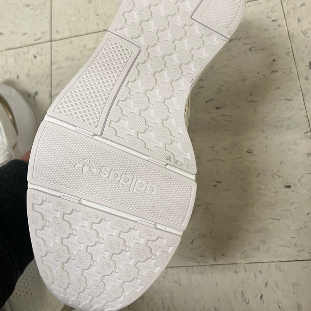 NWT ADIDAS Originals Women's Swift Run 22 Shoes white and gold size 8.5 - Picture 13 of 16